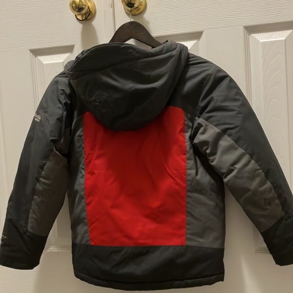 Columbia Sportswear Boy’s Winter Jacket. Youth 10-12. - Picture 6 of 10